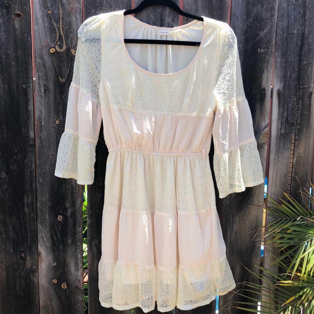 🌼PRICE DROP🌼 Cream Lightweight Chiffon/Lace 👗